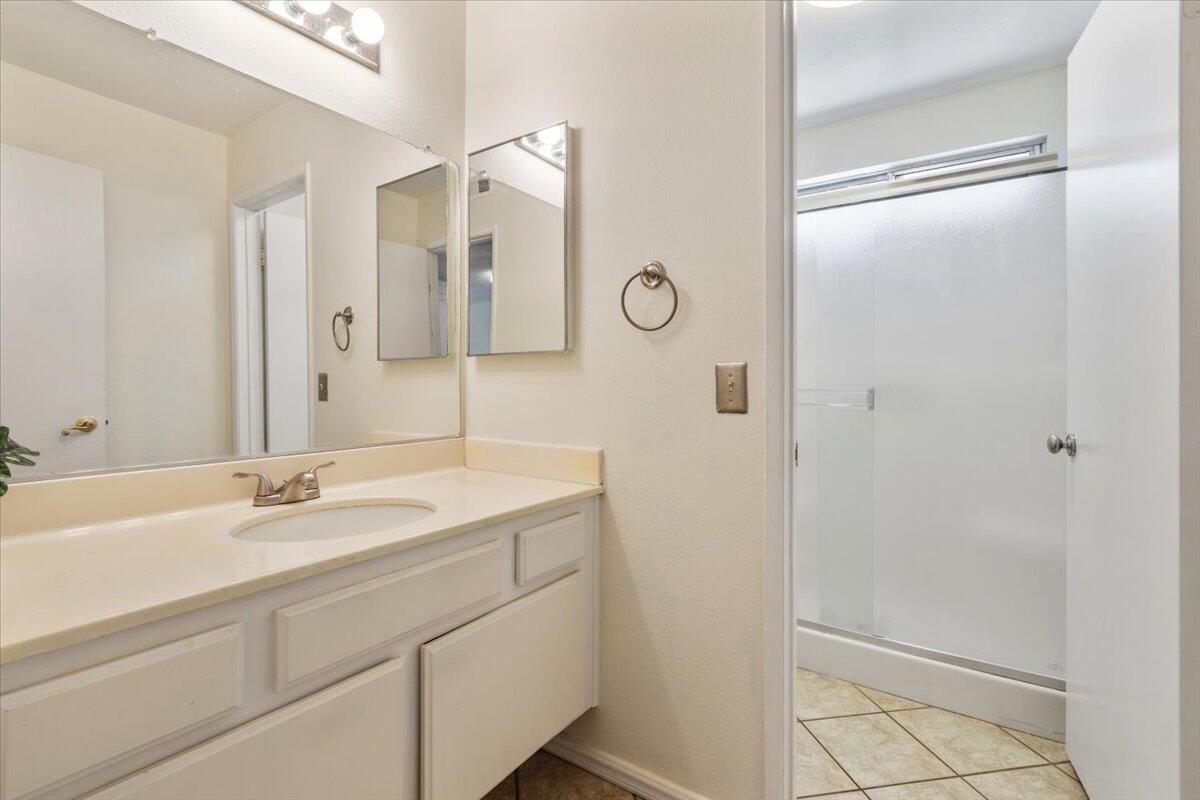 43938 Comstock Avenue