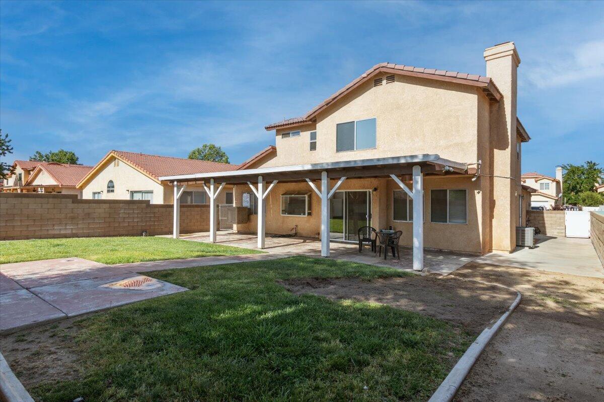 43938 Comstock Avenue