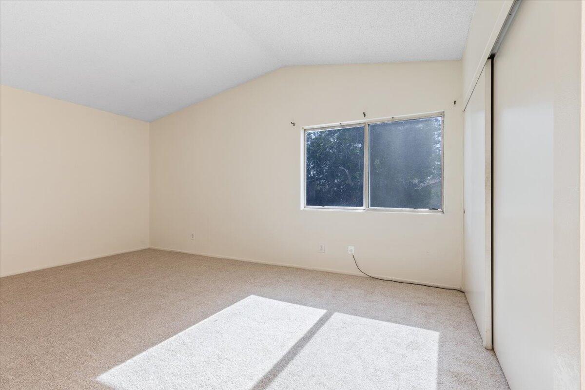 43938 Comstock Avenue