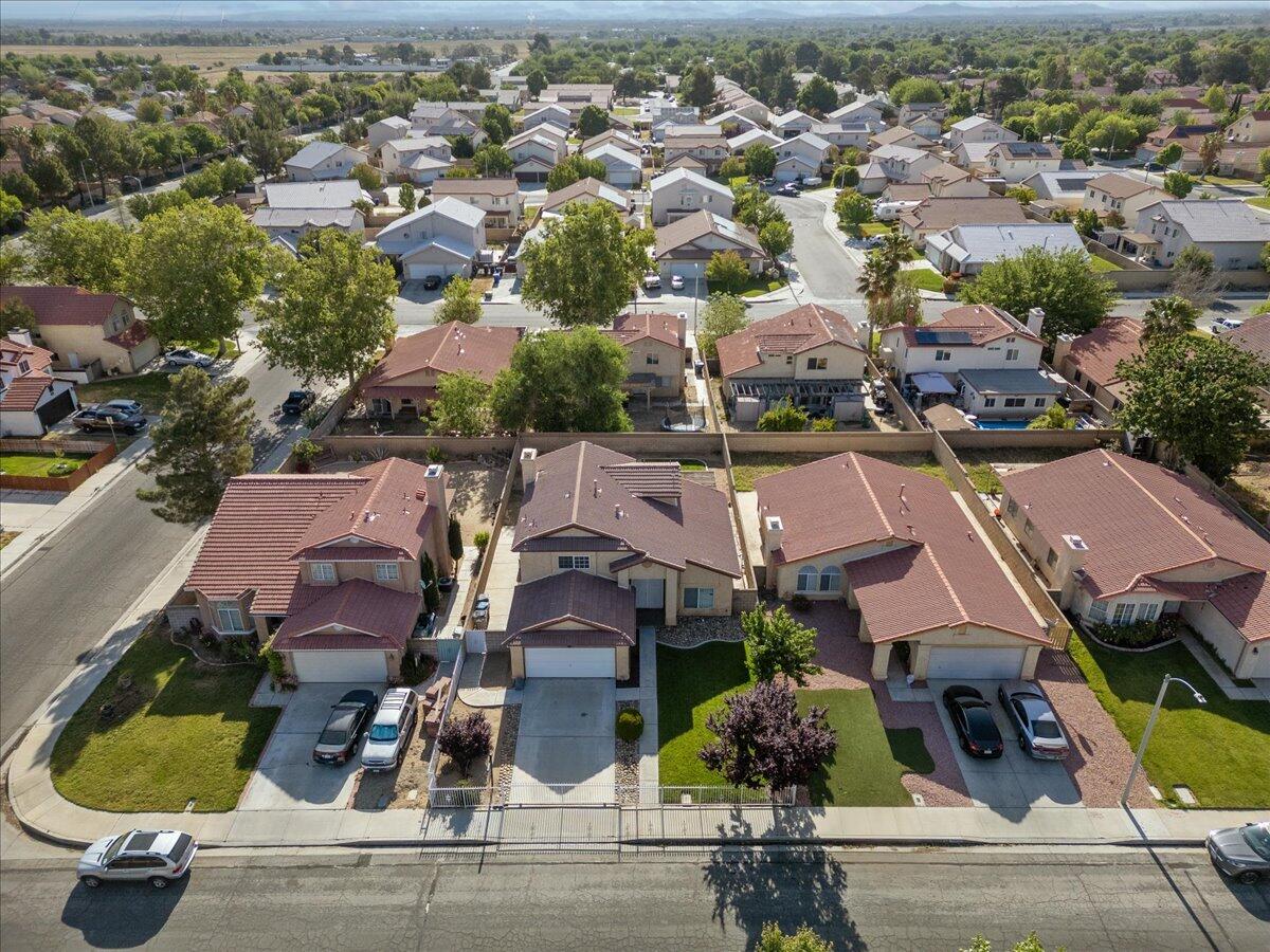 43938 Comstock Avenue