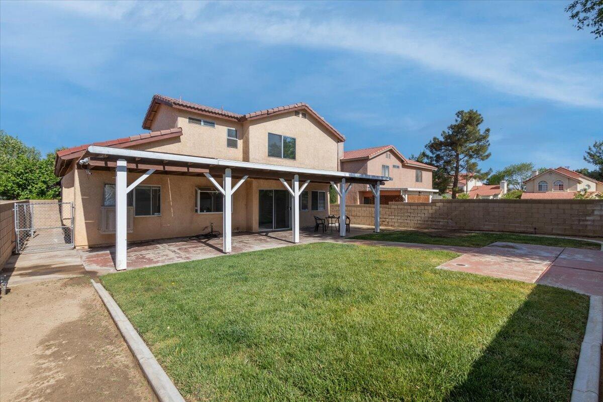 43938 Comstock Avenue