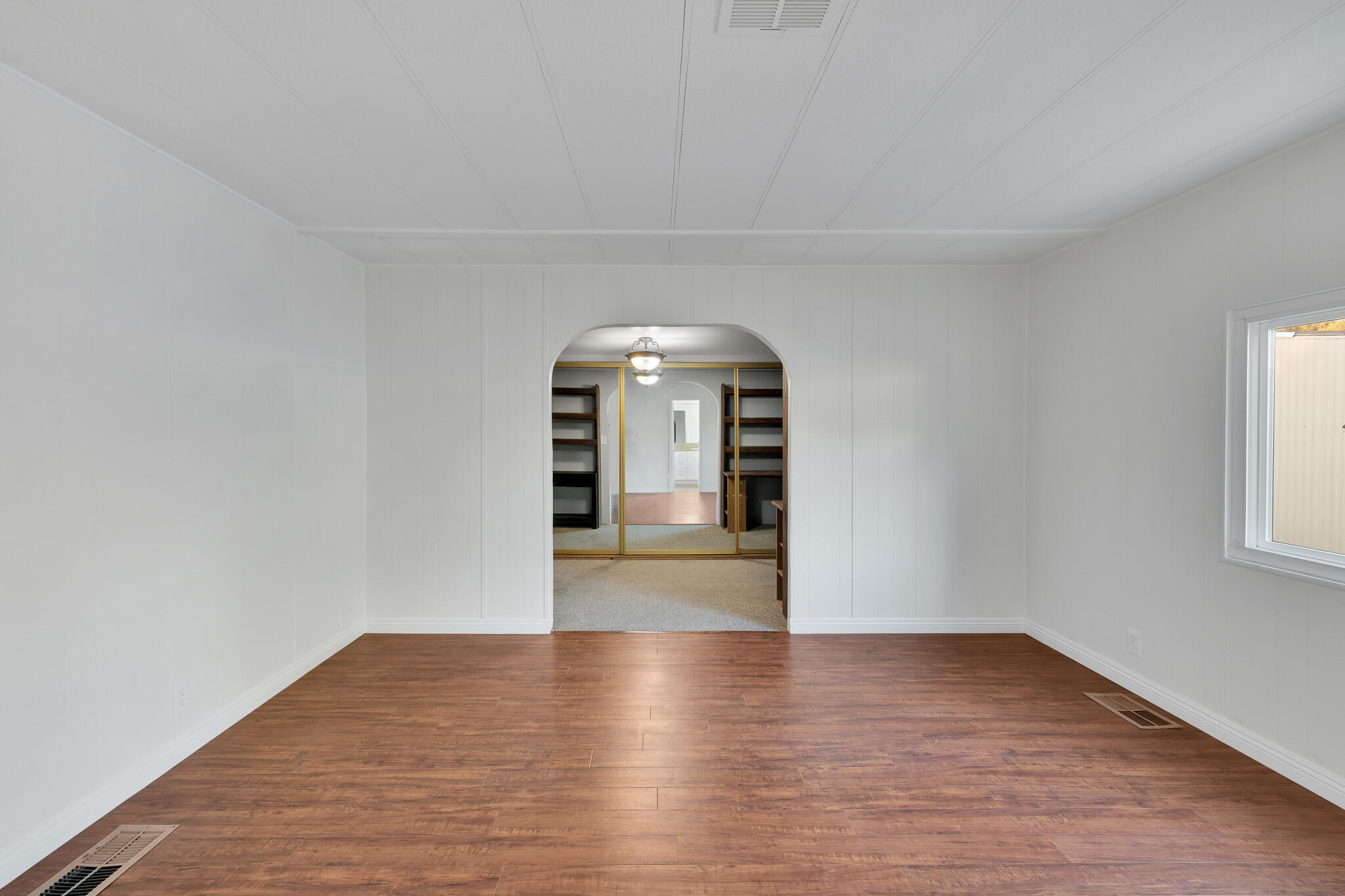 43850 20th St E Unit: 276