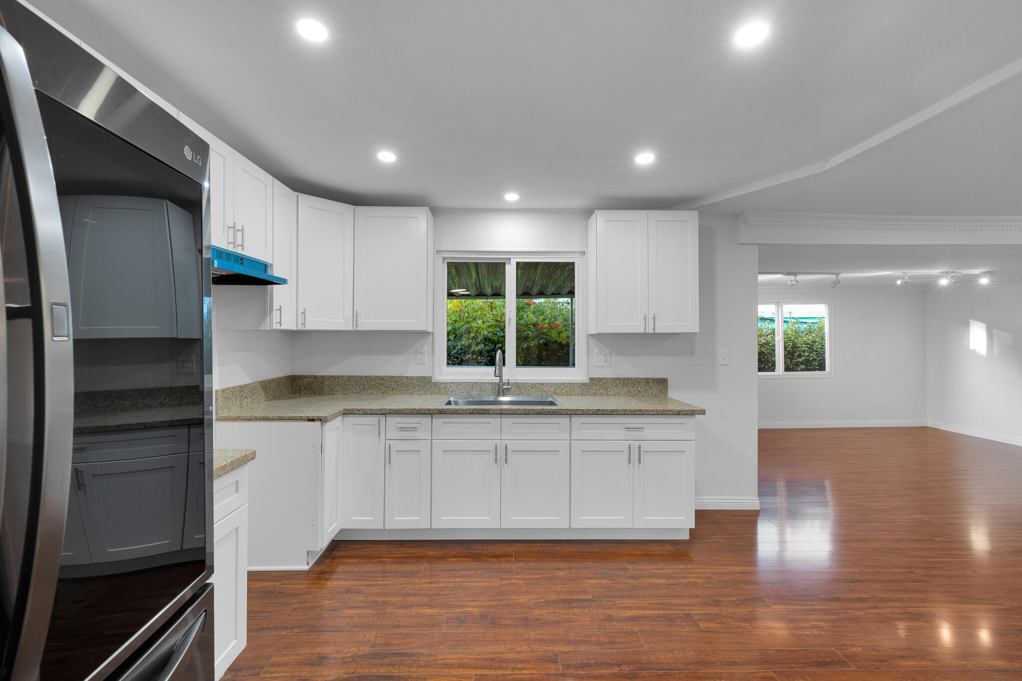43850 20th St E Unit: 276