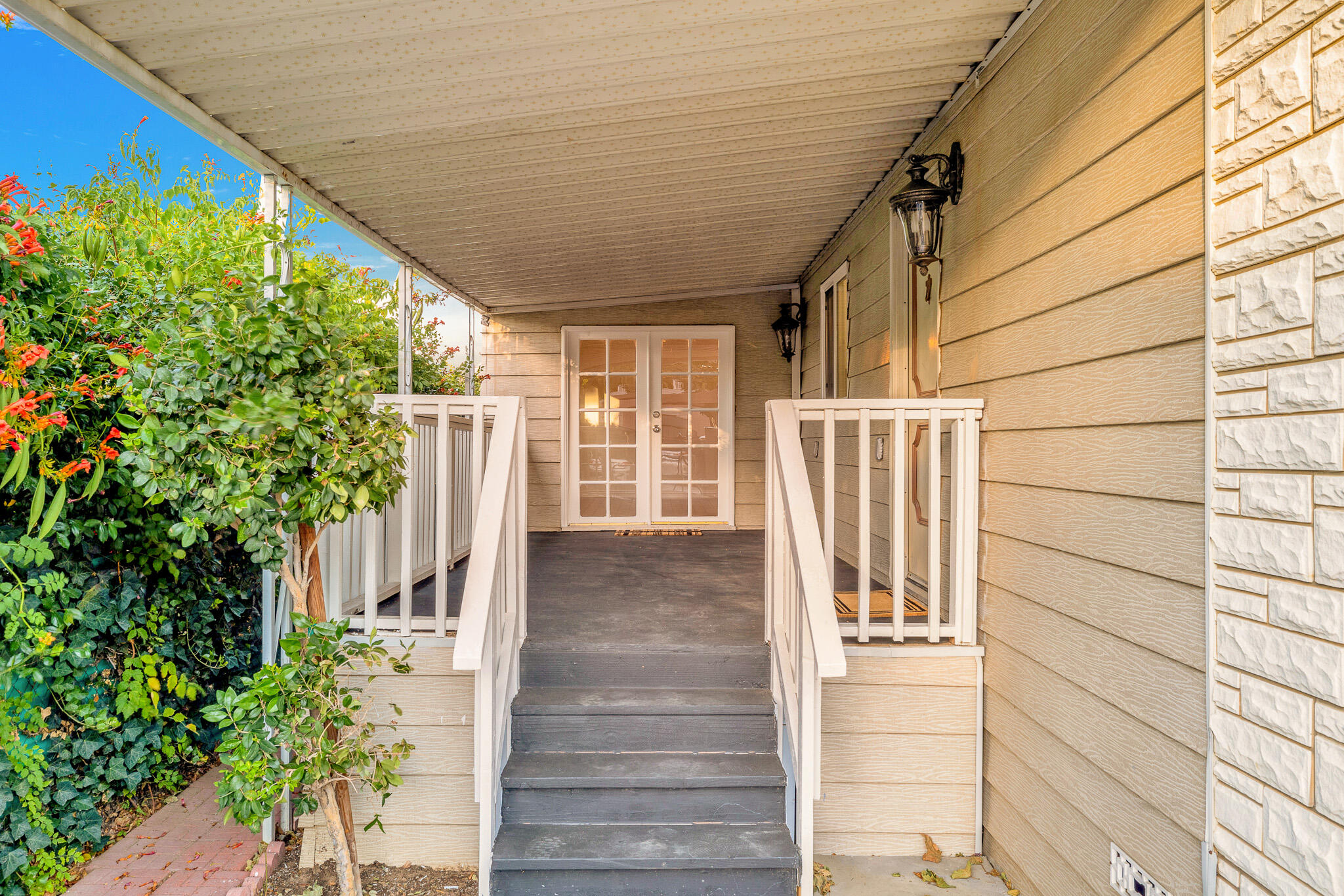 43850 20th St E Unit: 276