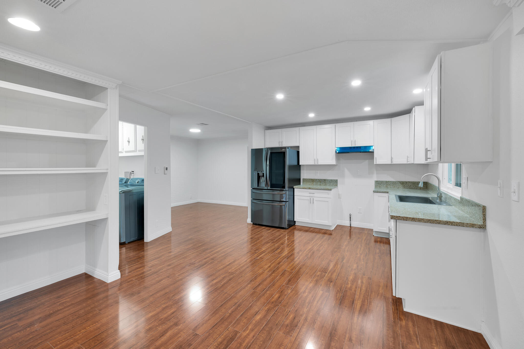43850 20th St E Unit: 276