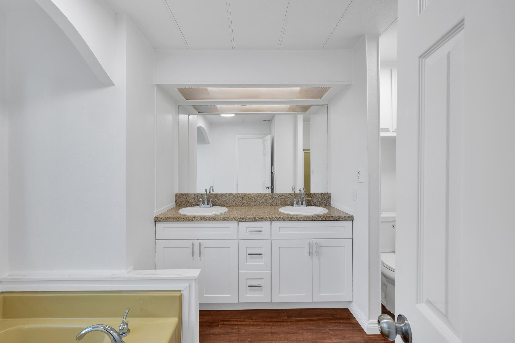 43850 20th St E Unit: 276