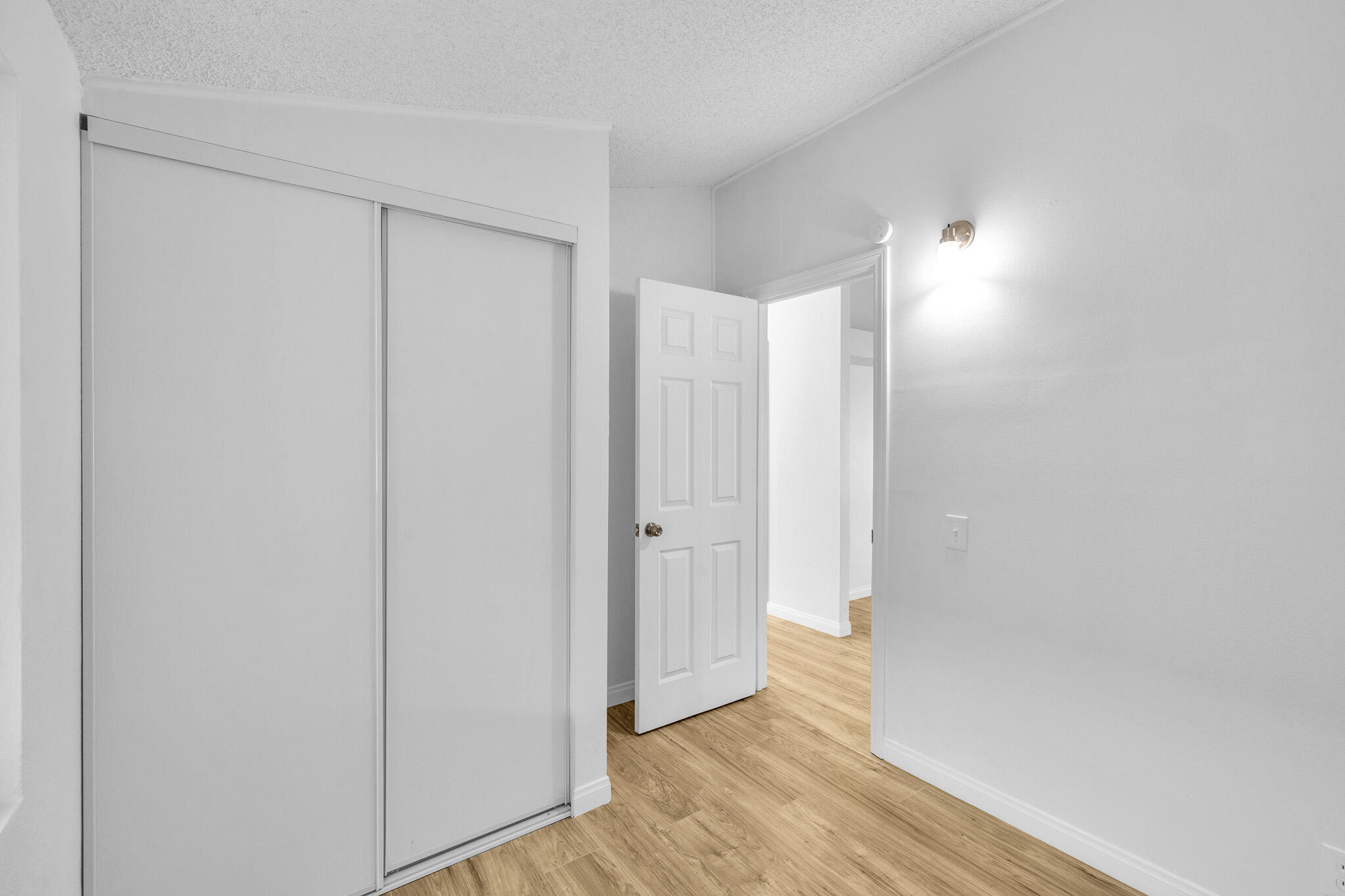 45111 E 25th St E Street Unit: 3