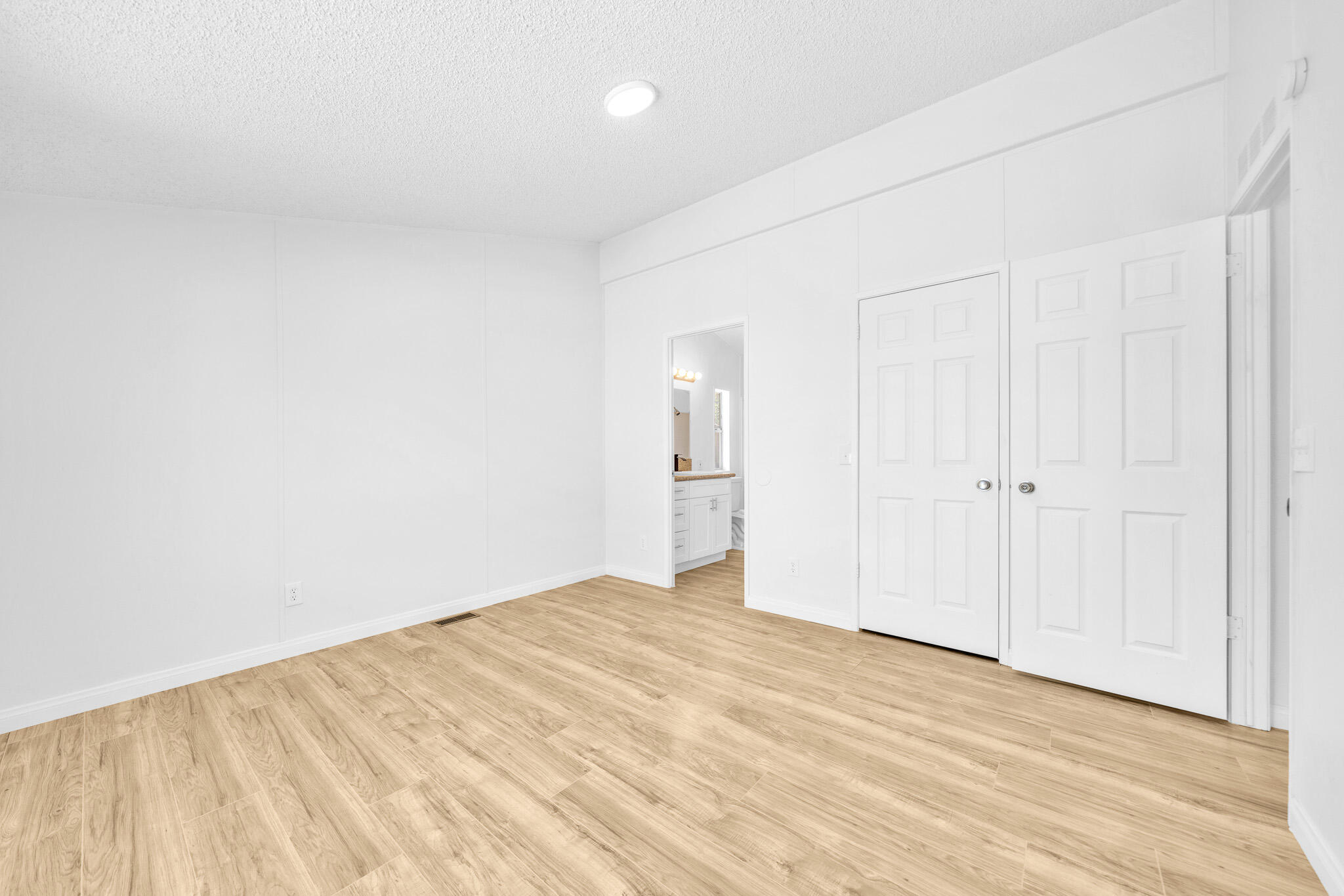 45111 E 25th St E Street Unit: 3