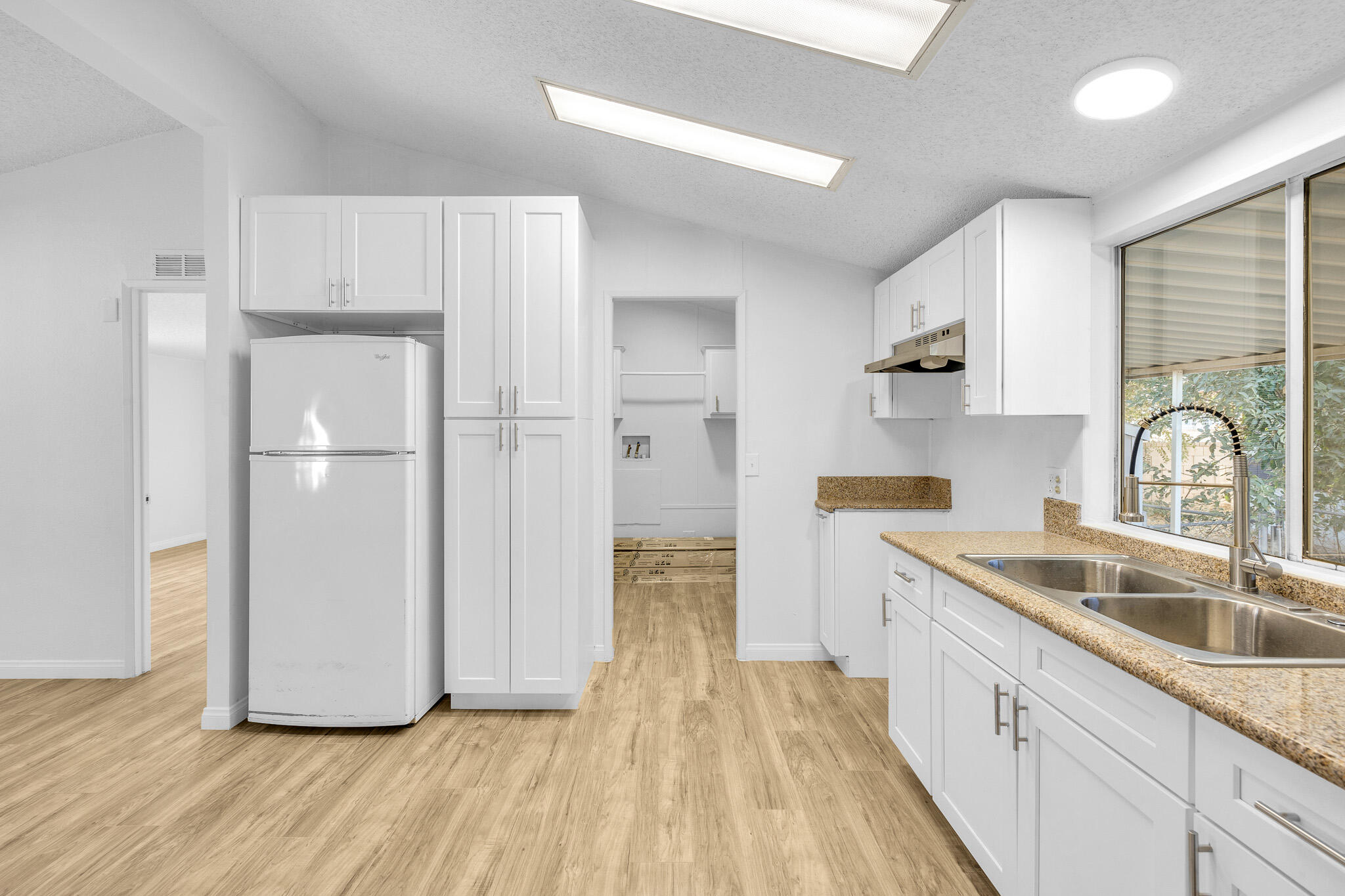 45111 E 25th St E Street Unit: 3
