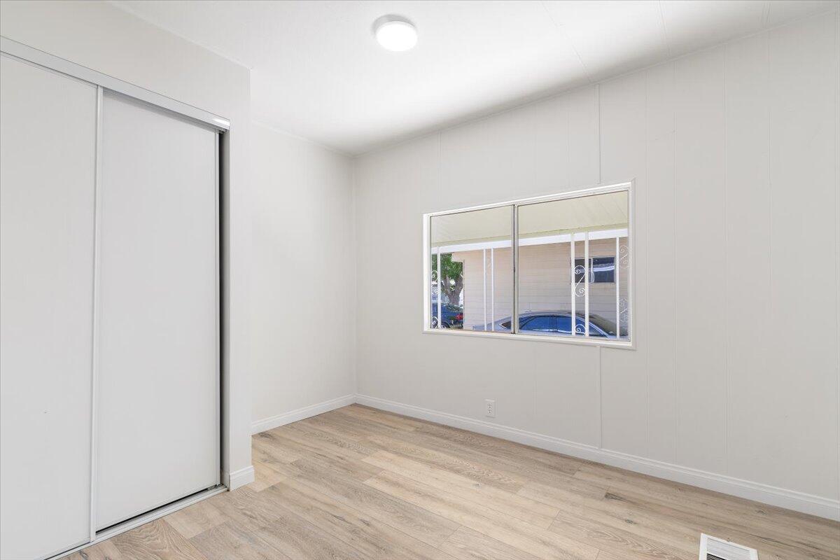 43850 20th St E Unit: 183