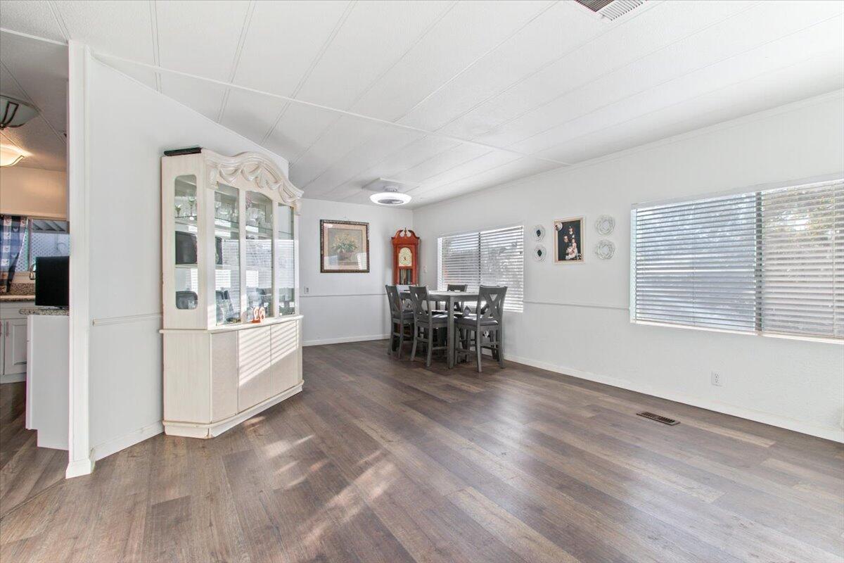 43850 20th St E Unit: 108
