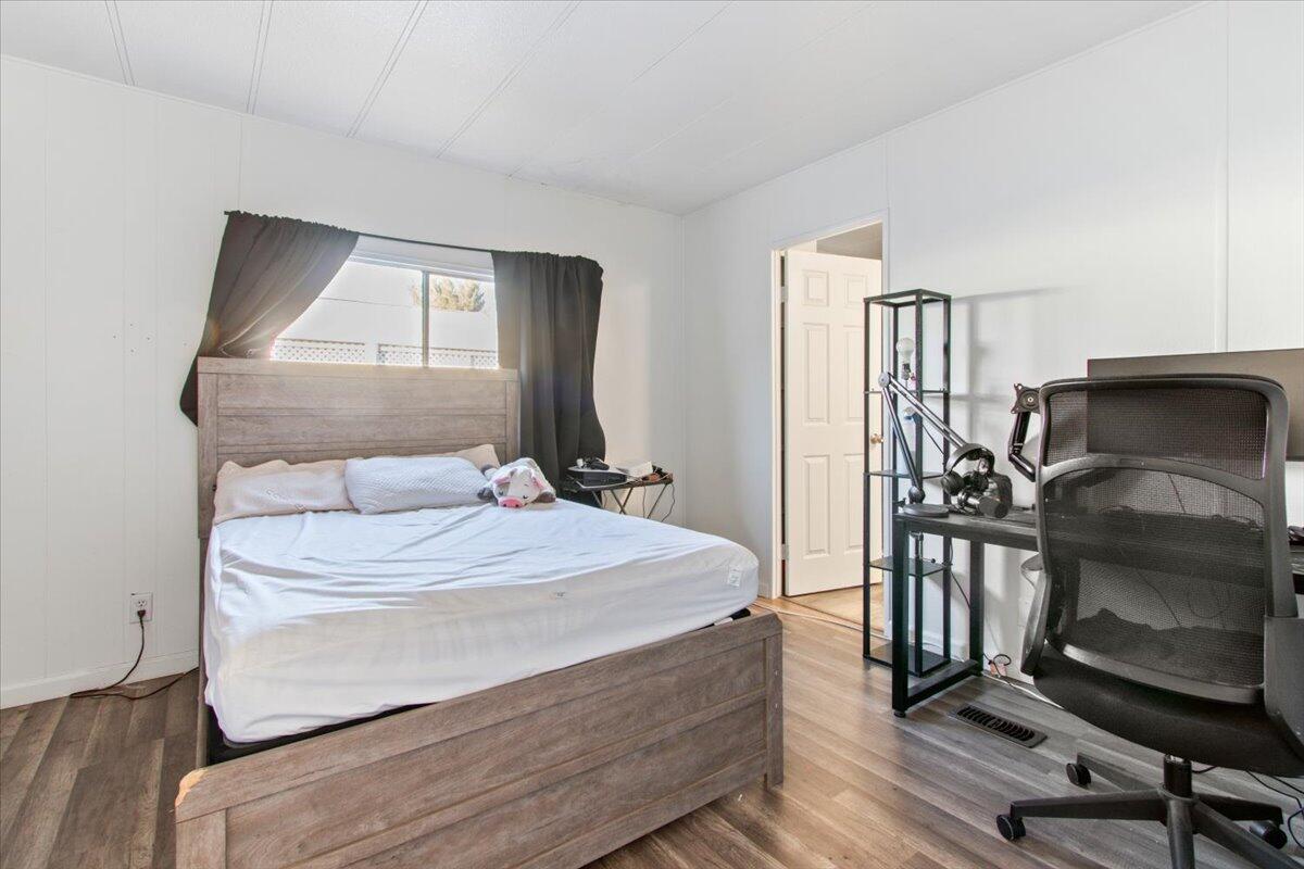 43850 20th St E Unit: 108