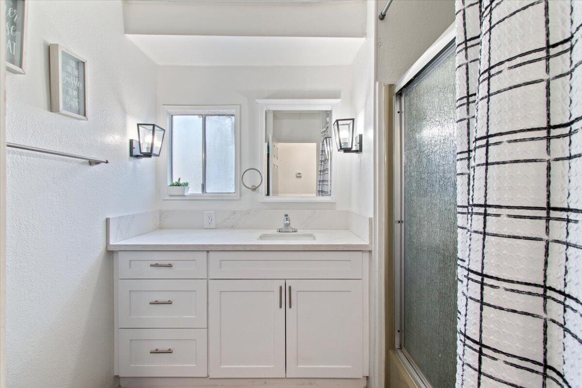43850 20th St E Unit: 108