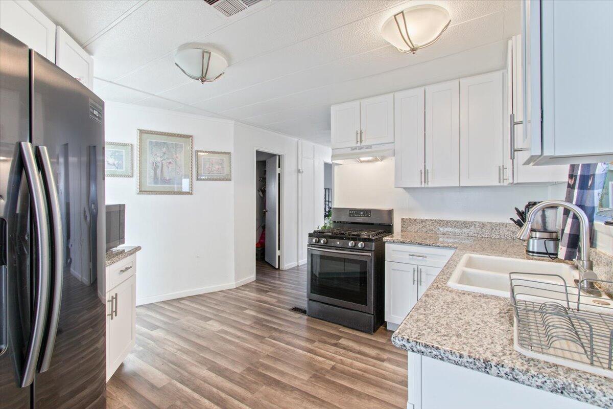 43850 20th St E Unit: 108
