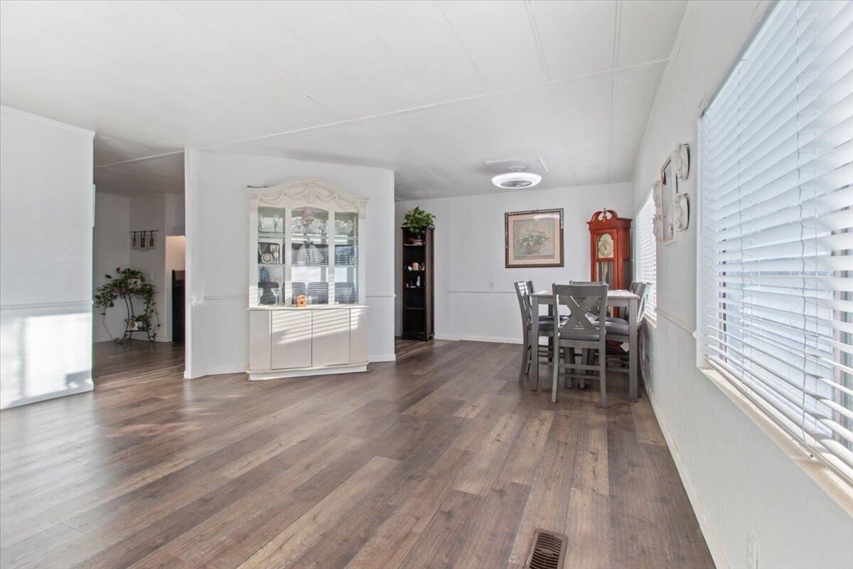43850 20th St E Unit: 108
