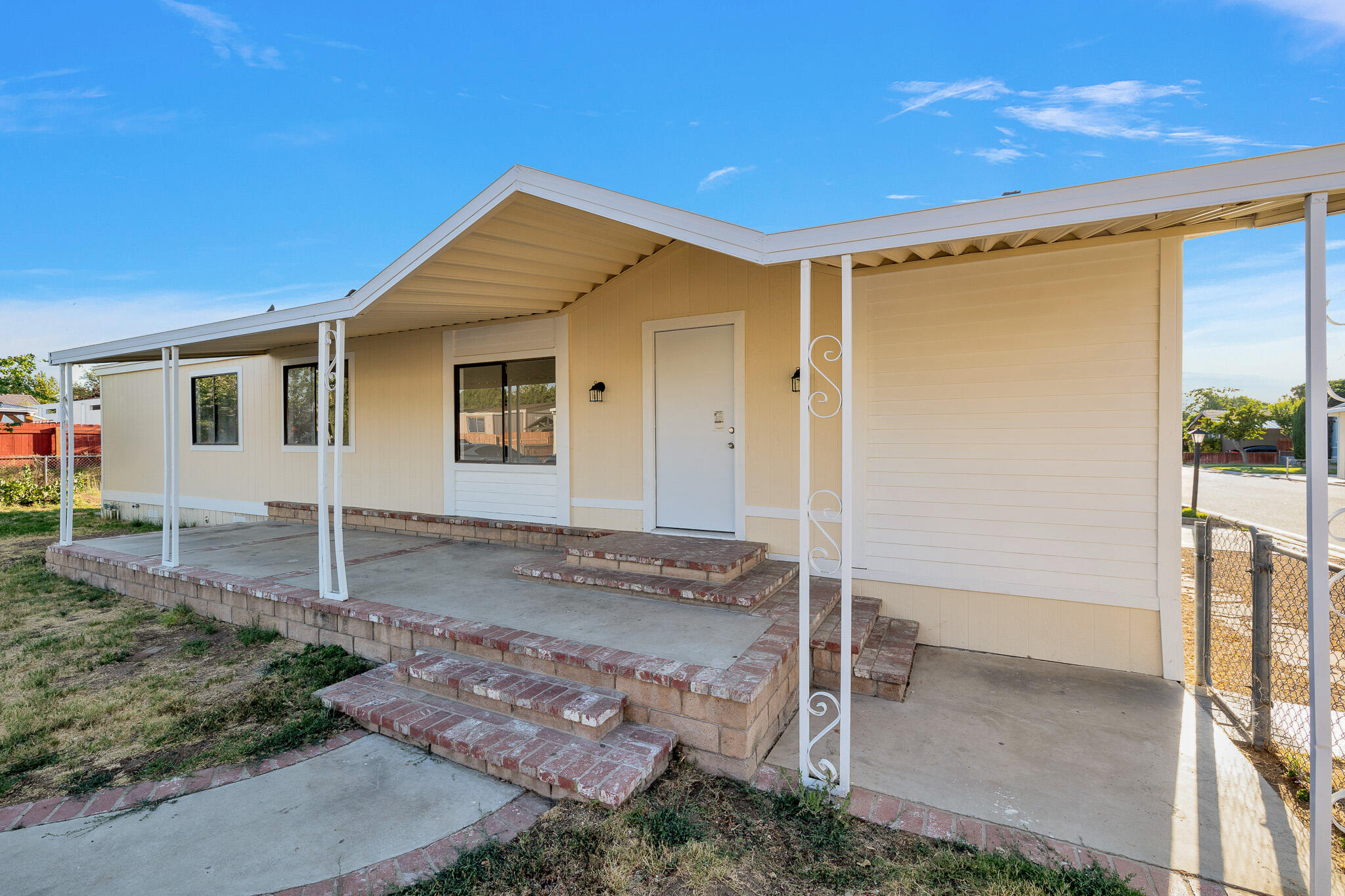 2330 E Ave. J8 Unit: 161