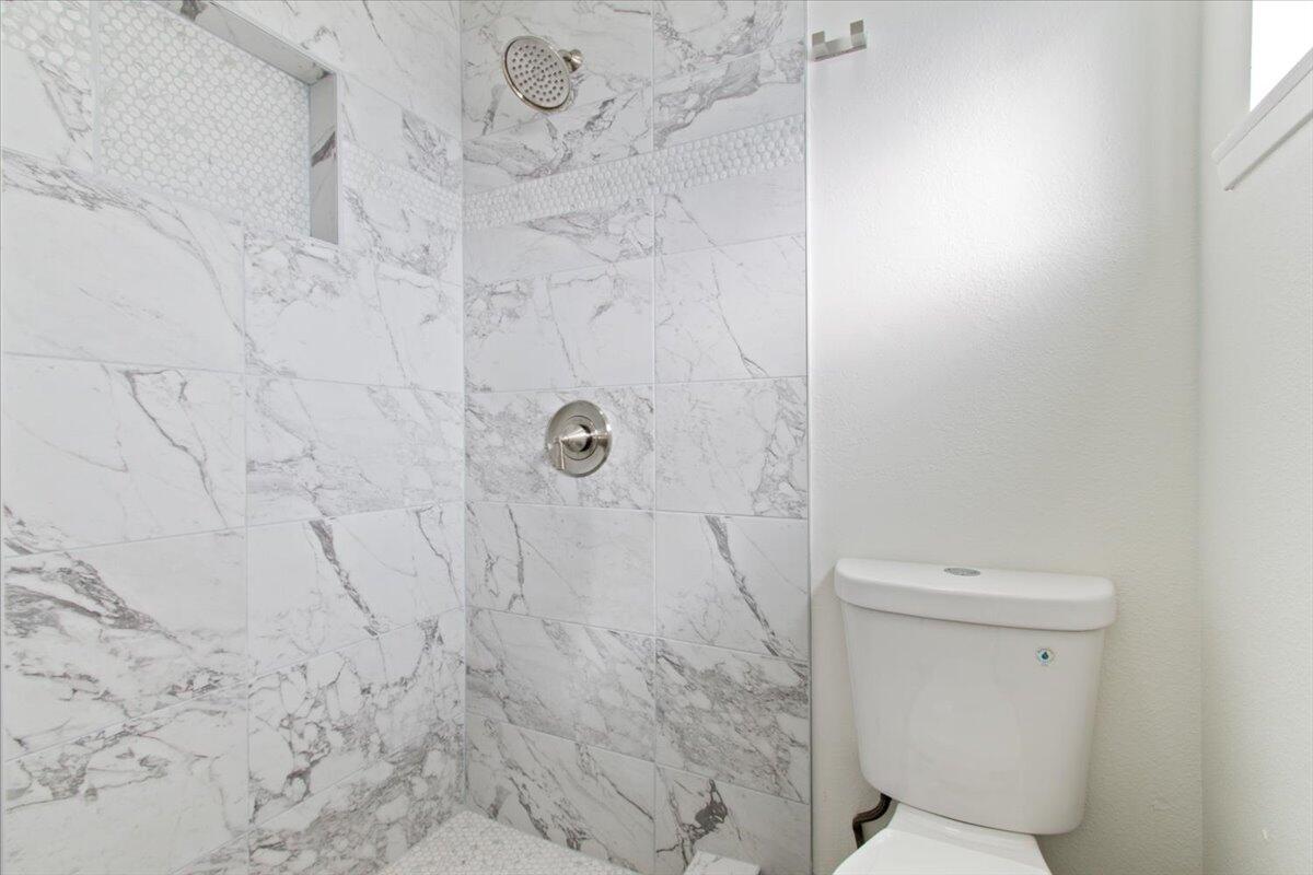 44509 Watford Avenue