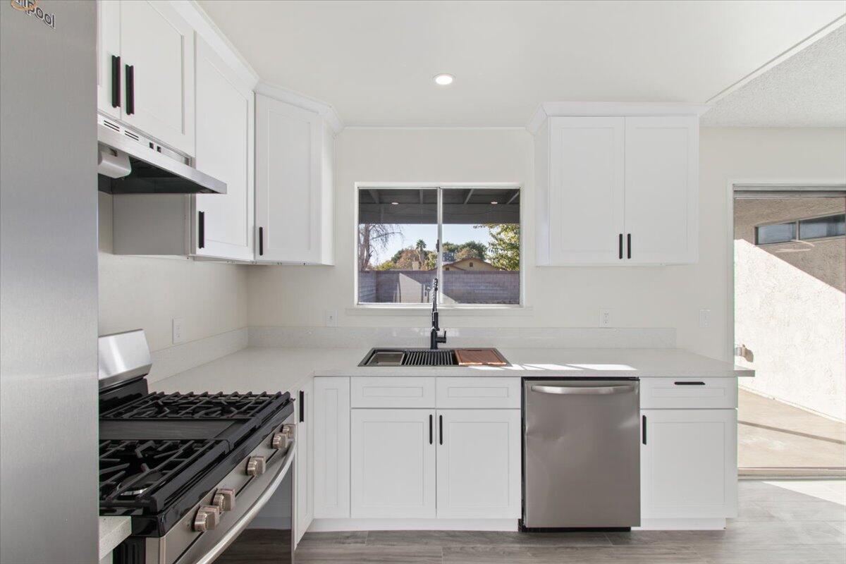 44509 Watford Avenue