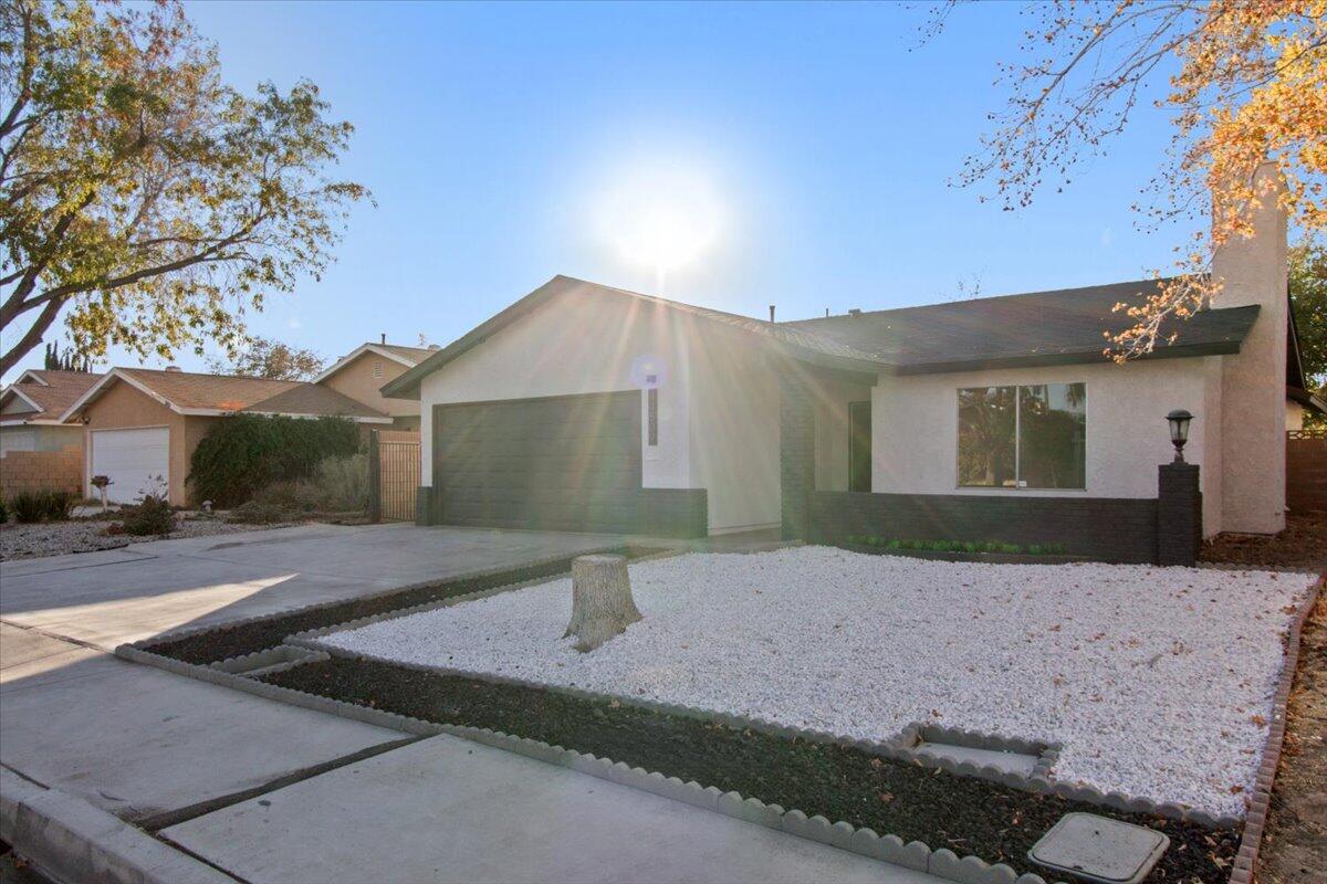 44509 Watford Avenue