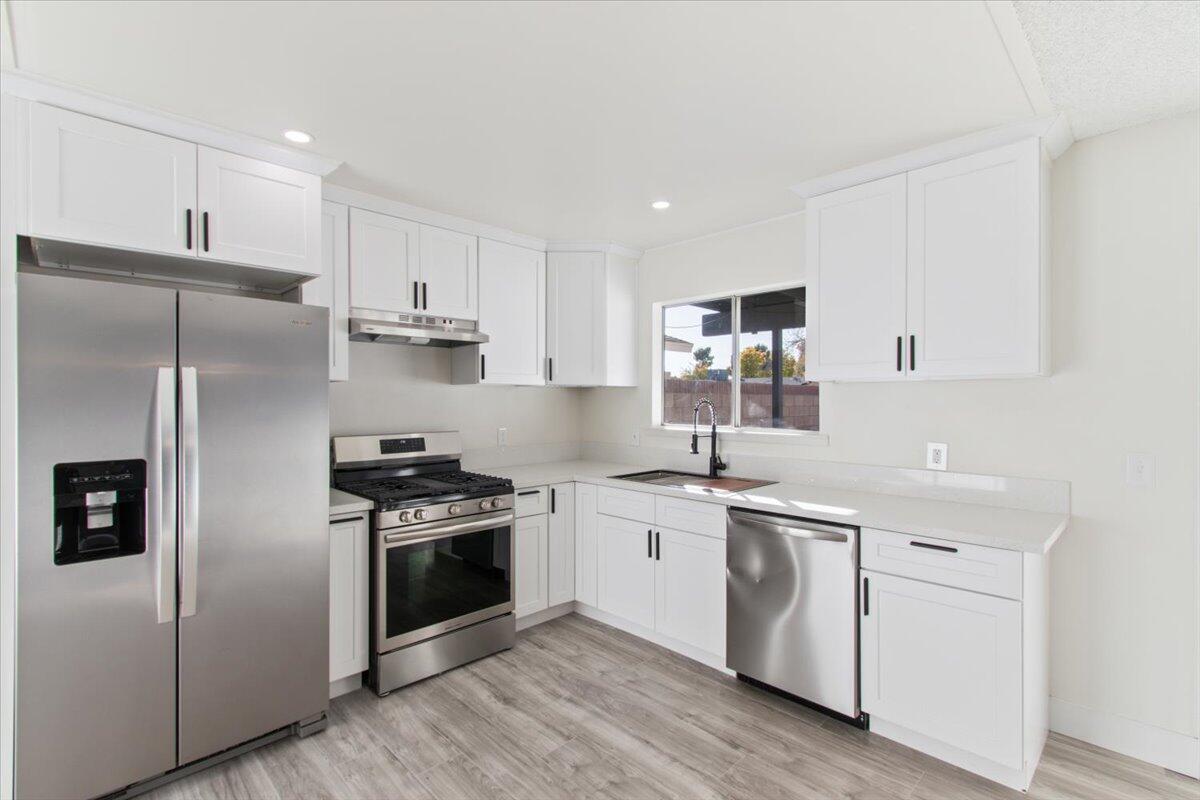 44509 Watford Avenue