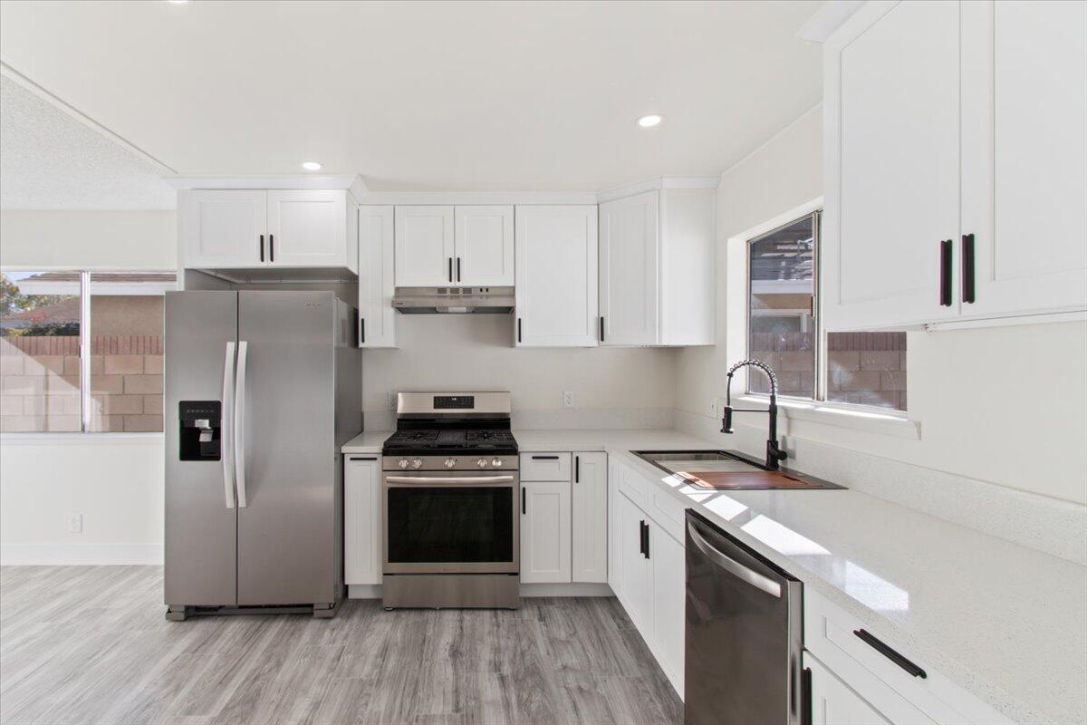 44509 Watford Avenue