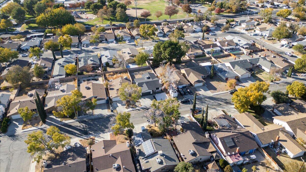 44509 Watford Avenue