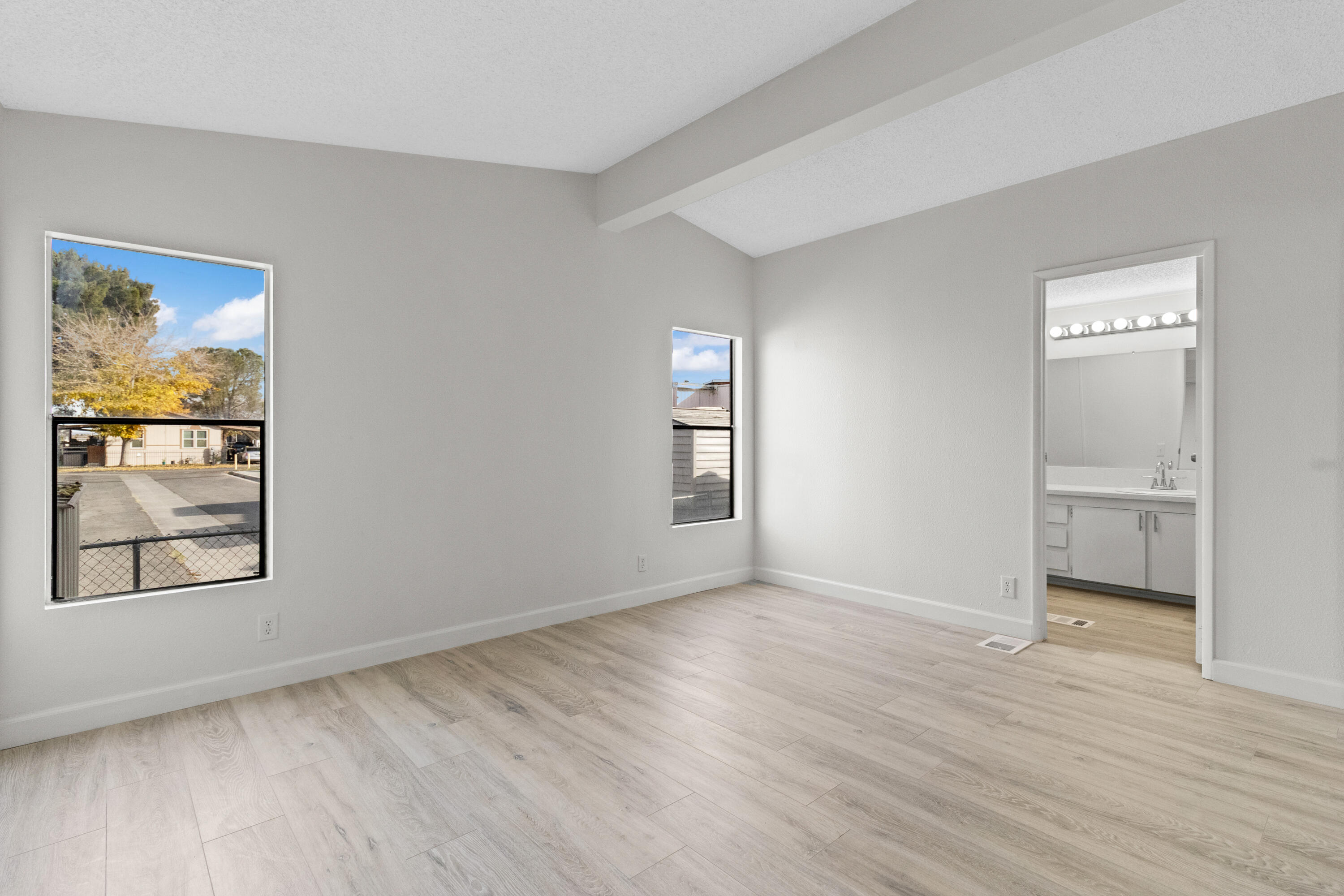 45800 Challenger Way Unit: 212