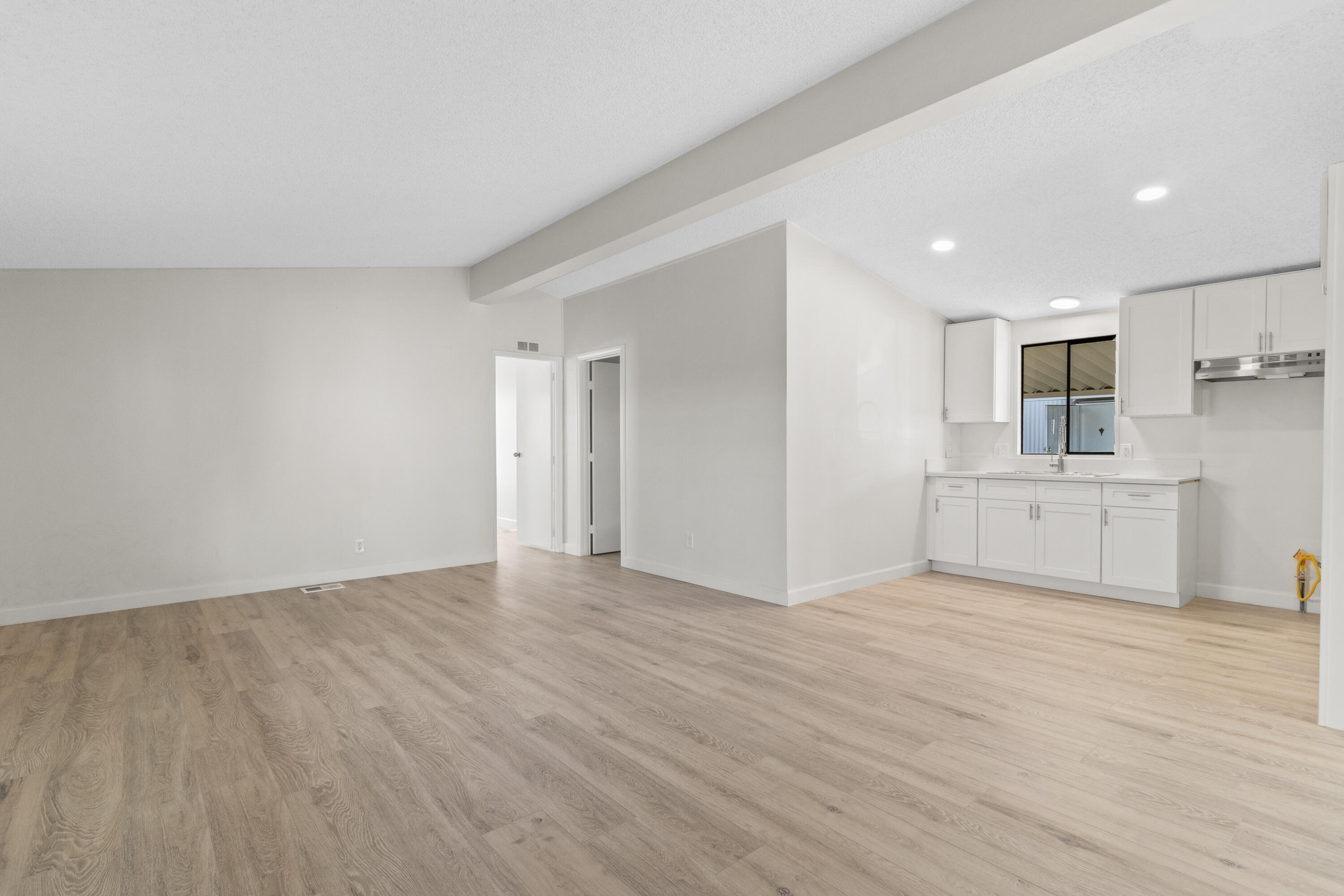 45800 Challenger Way Unit: 212