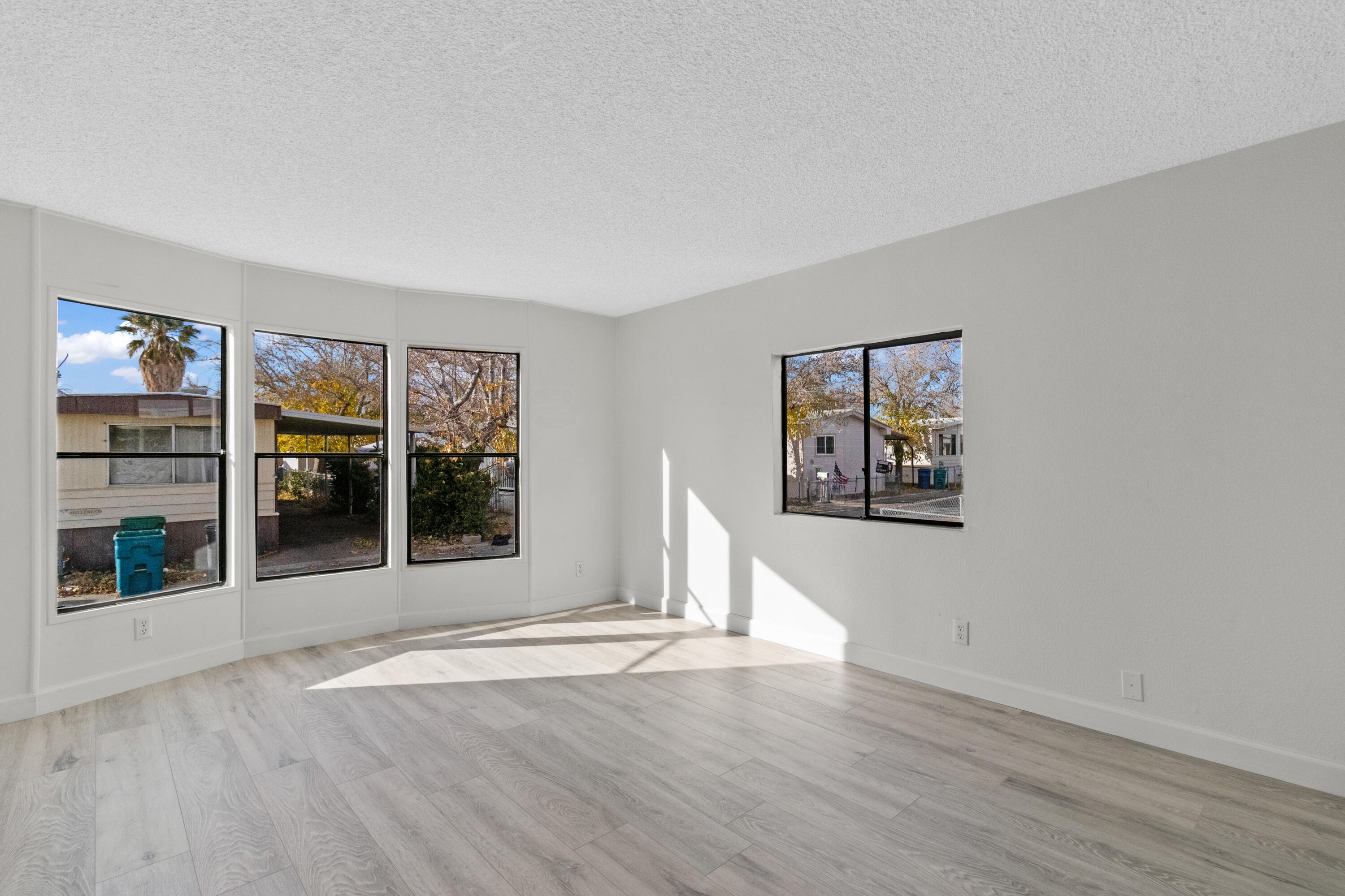 45800 Challenger Way Unit: 212