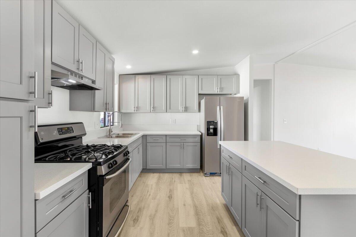 45111 E 25th St E Street Unit: 60
