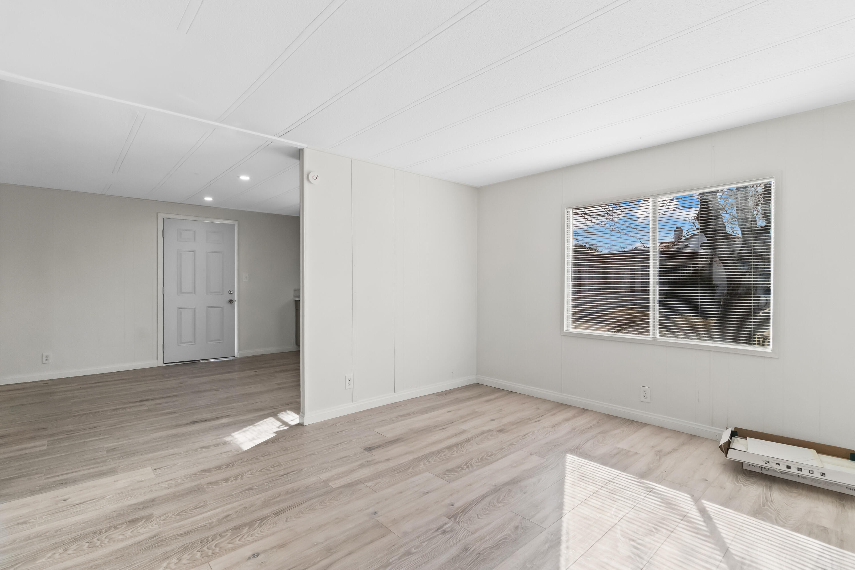 43850 E 20th St E Unit: 208