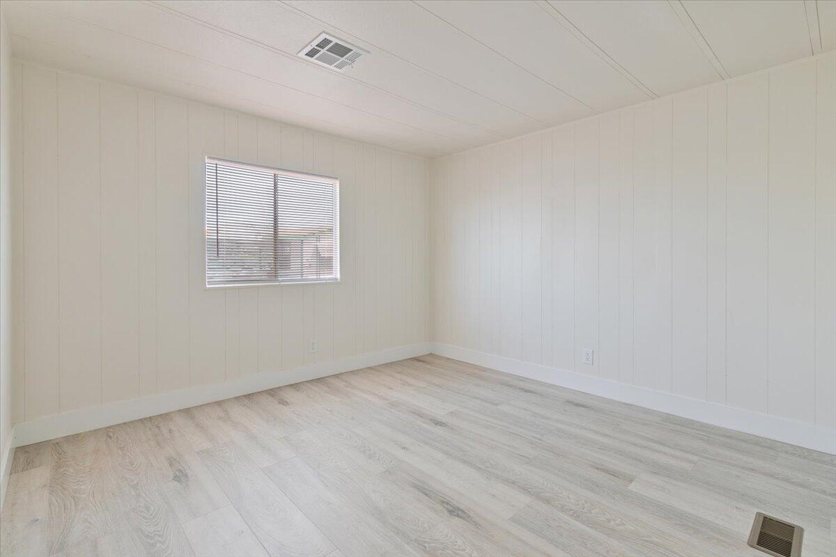 2330 E Avenue J8 Unit: 24