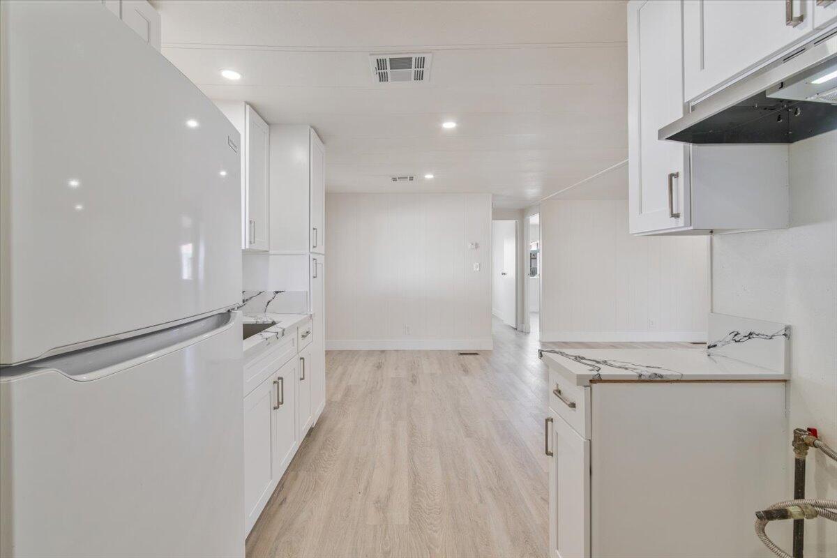 2330 E Avenue J8 Unit: 24