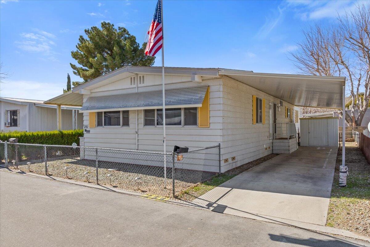 43850 E 20 Street Unit: 251