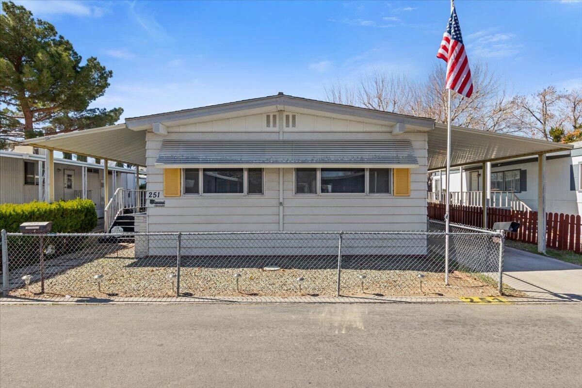 43850 E 20 Street Unit: 251