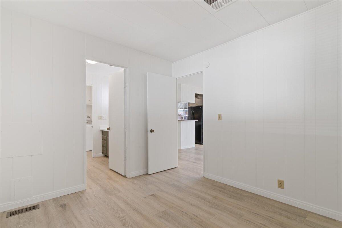 43850 E 20 Street Unit: 251