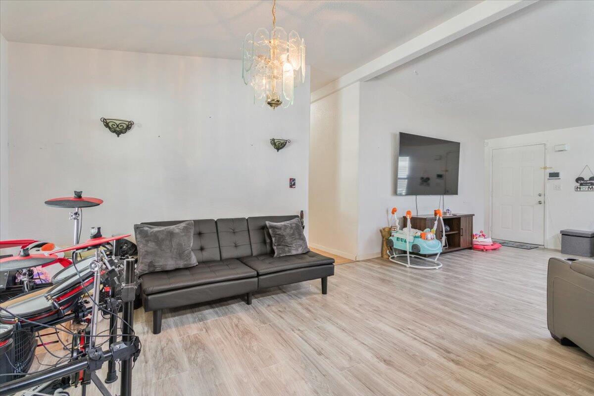 1501 E I Ave Unit: 125