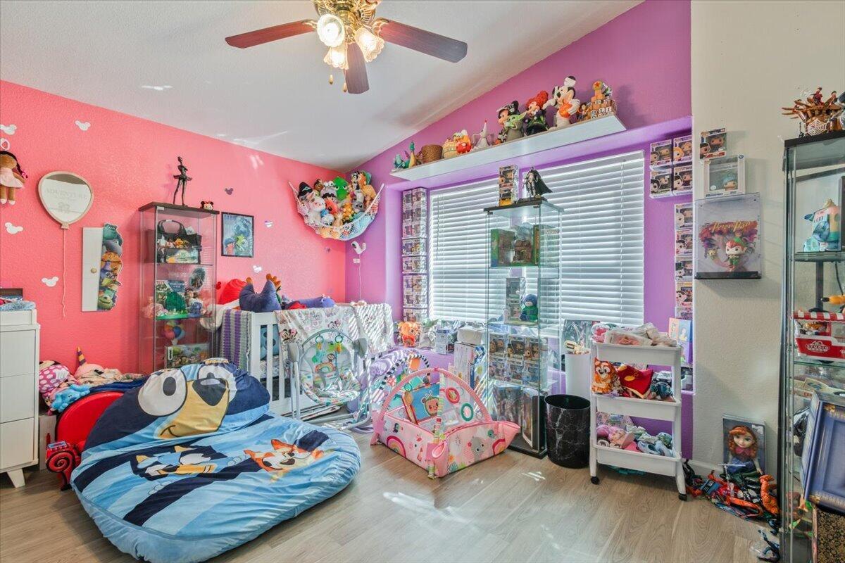 1501 E I Ave Unit: 125
