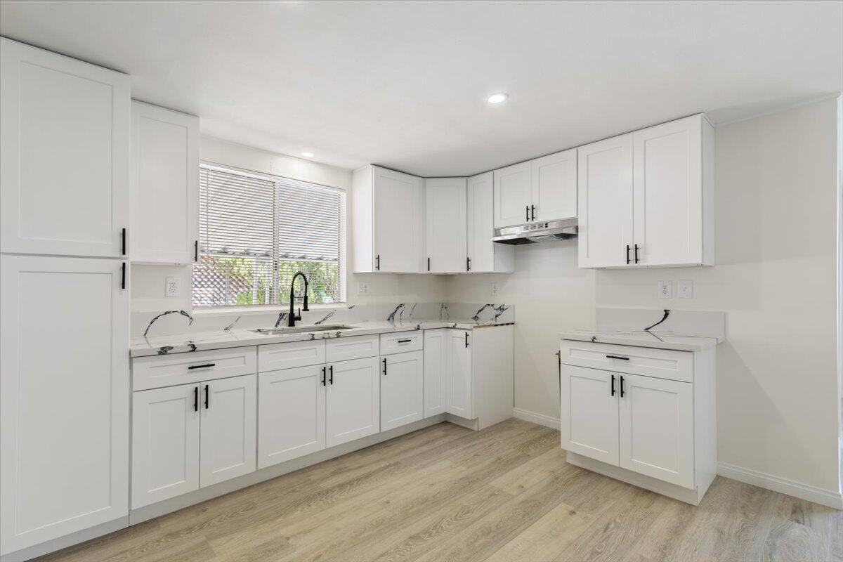 43850 E 20th Street Unit: 94