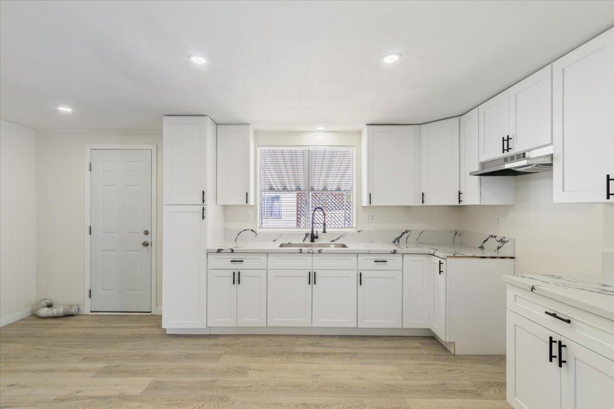 43850 E 20th Street Unit: 94