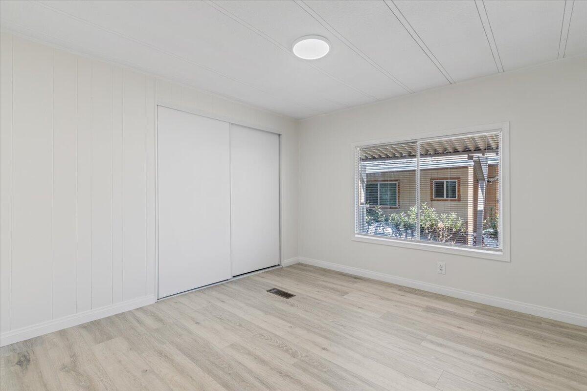 43850 E 20th Street Unit: 256