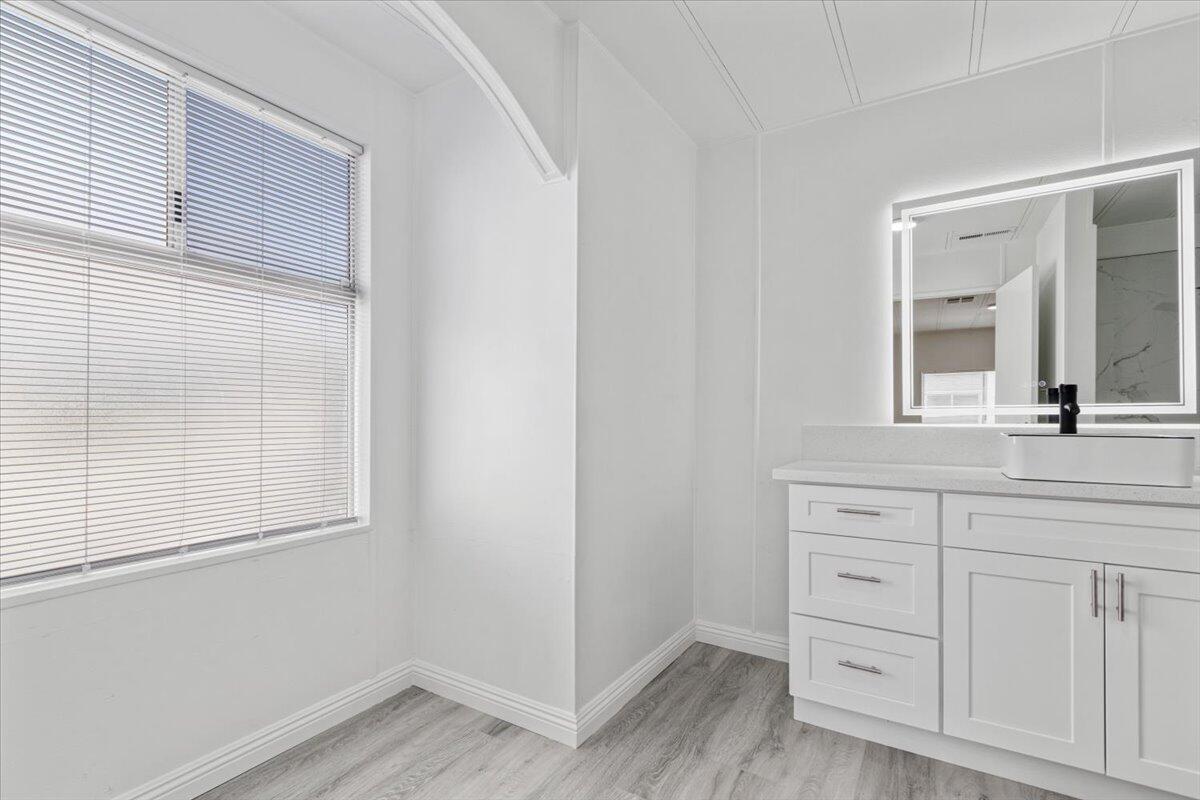 1301 E Avenue I Unit: #238
