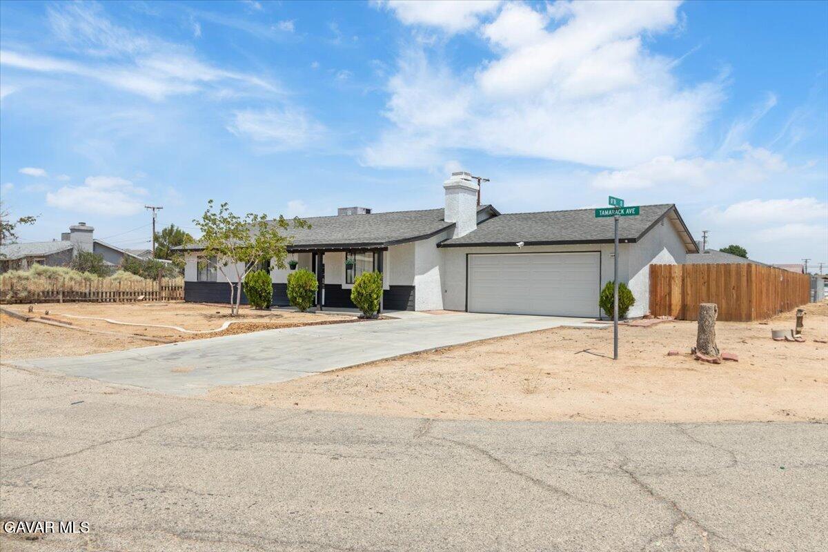 8649 Tamarack Avenue