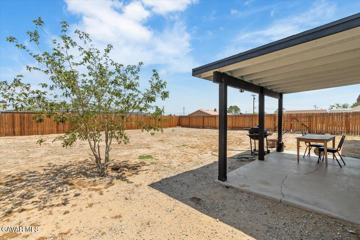 8649 Tamarack Avenue