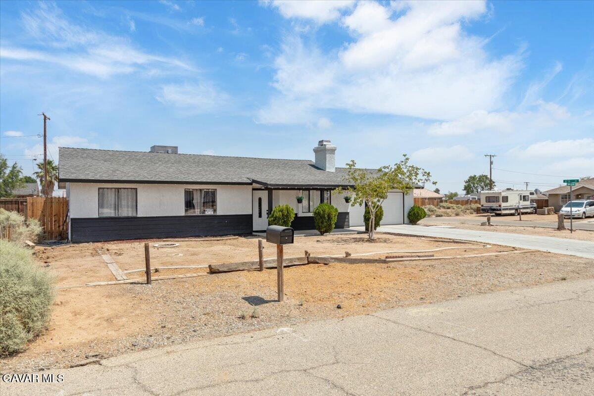 8649 Tamarack Avenue