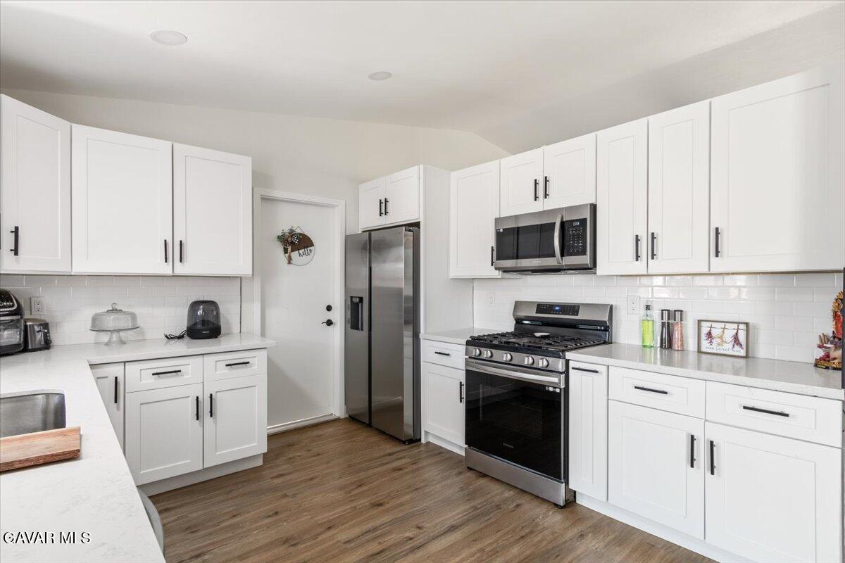 8649 Tamarack Avenue