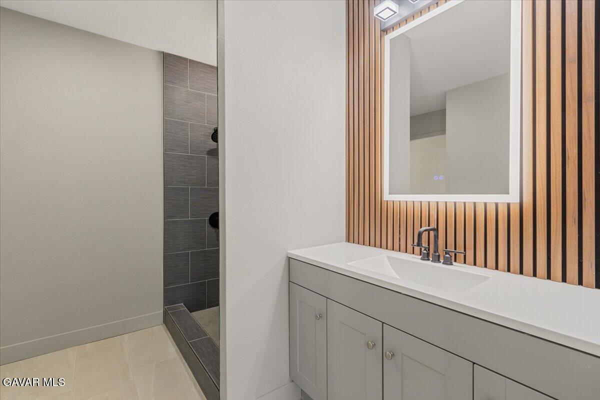 45800 Challenger Way Unit: #11