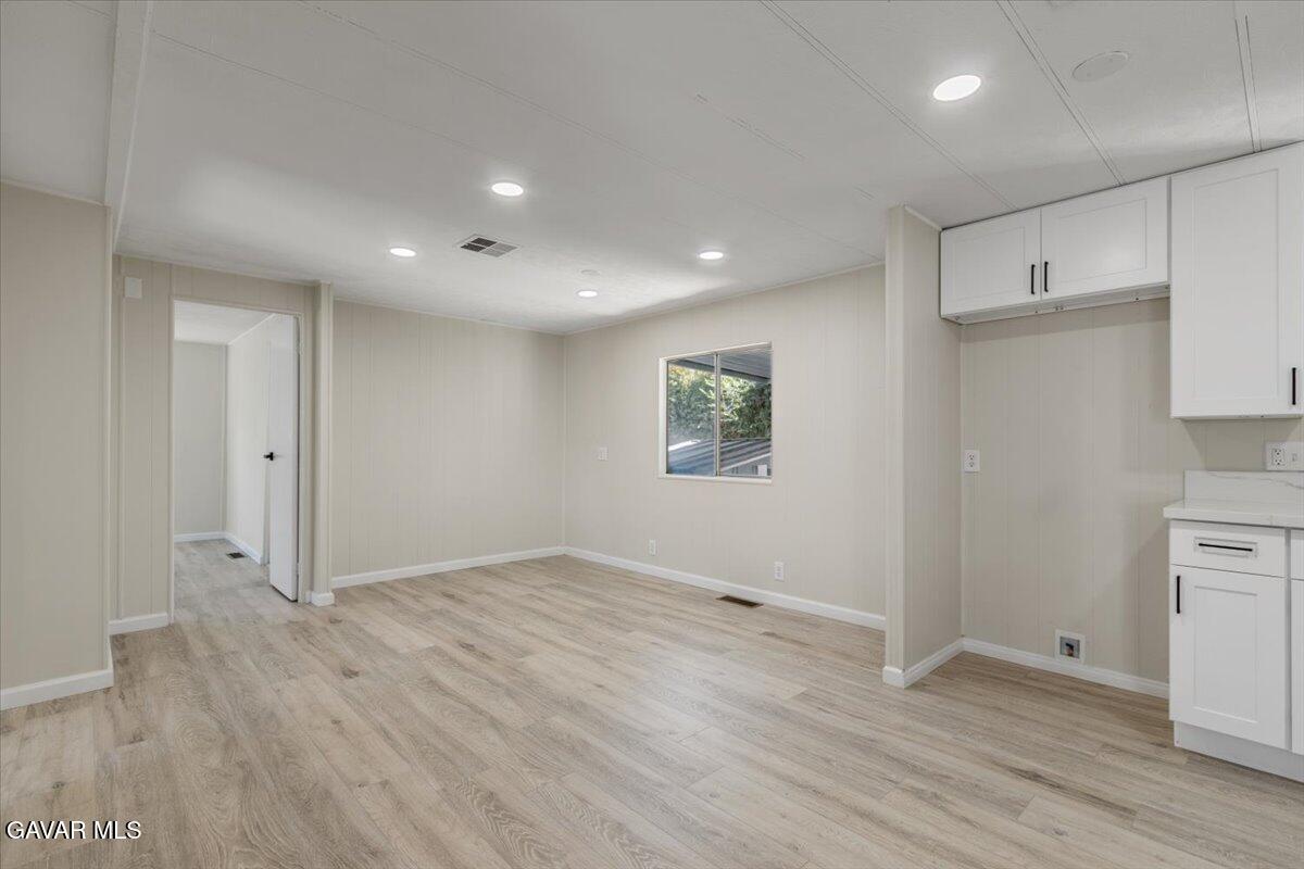 43850 20th St E Unit: 33