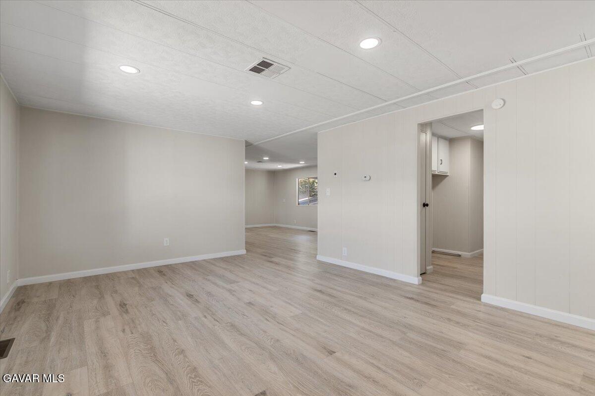 43850 20th St E Unit: 33