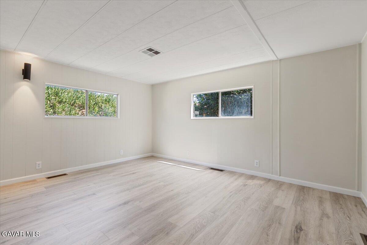 43850 20th St E Unit: 33